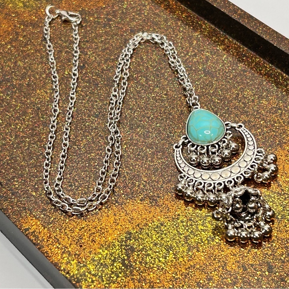 Elegant Silver Tone and Turquoise Stone Pendant Necklace